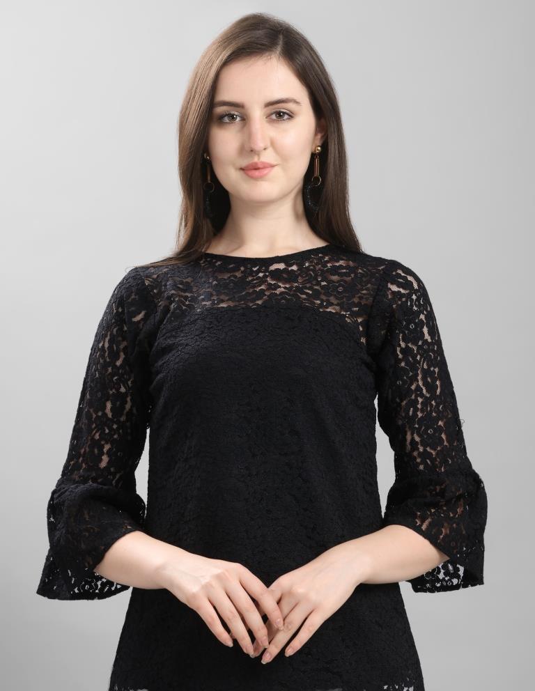 Graceful Black Coloured Net Russell Net Partywear Top