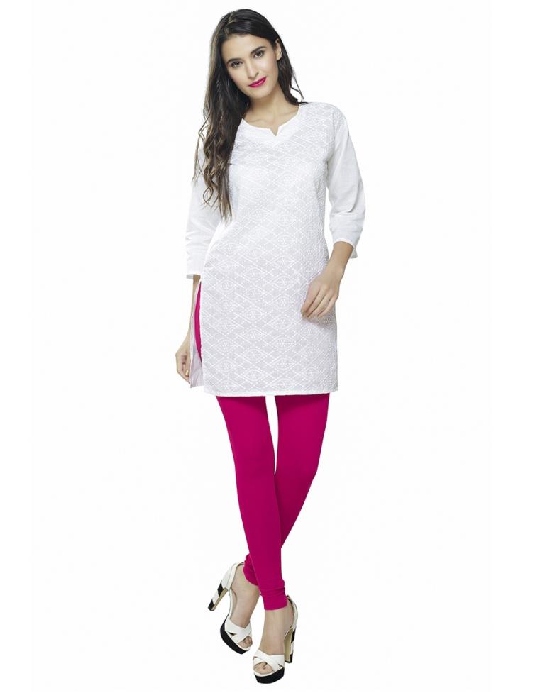 Distinctive Pink Coloured Plain Cotton Leggings