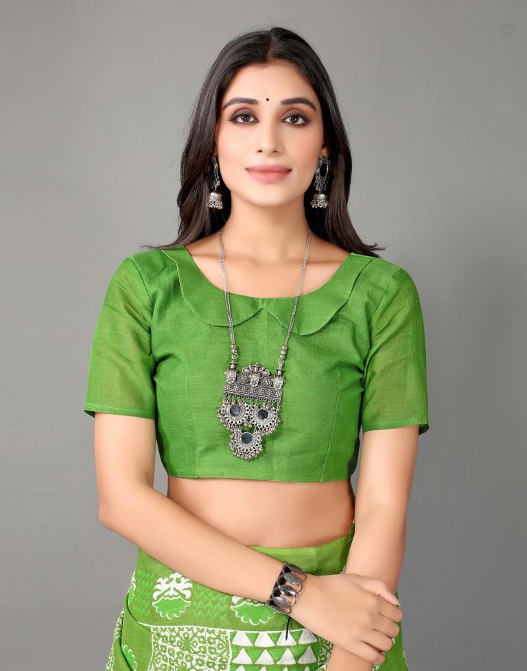 Parrot Green And White Cotton Saree