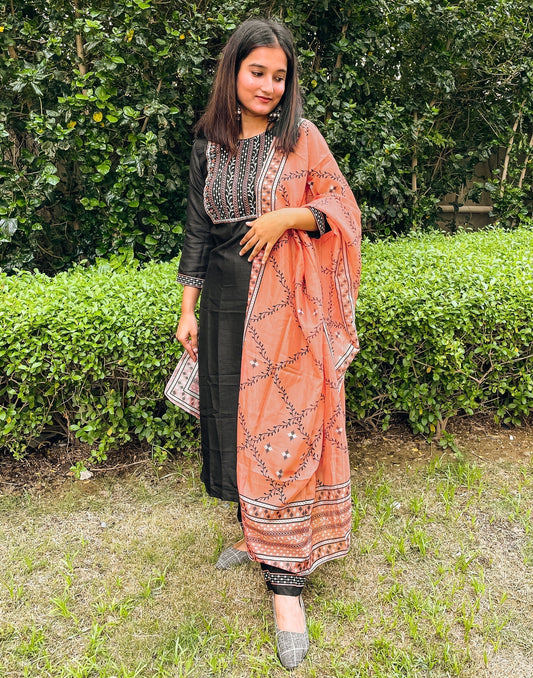 Black Kurti With Pant And Dupatta