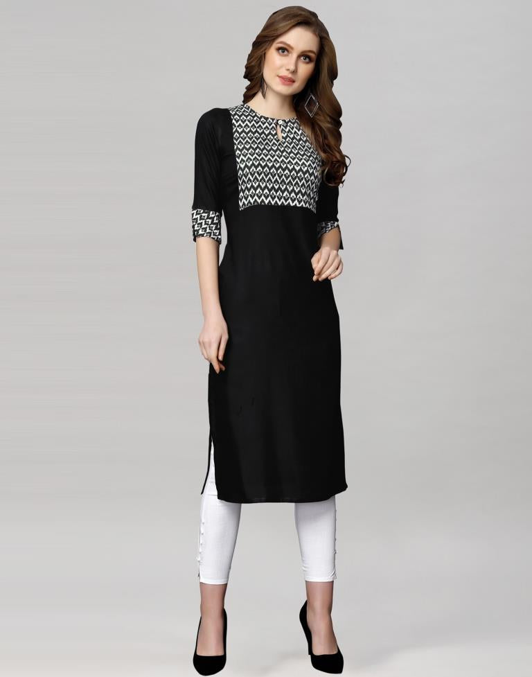 Black Coloured Rayon Printed Kurti With Pant