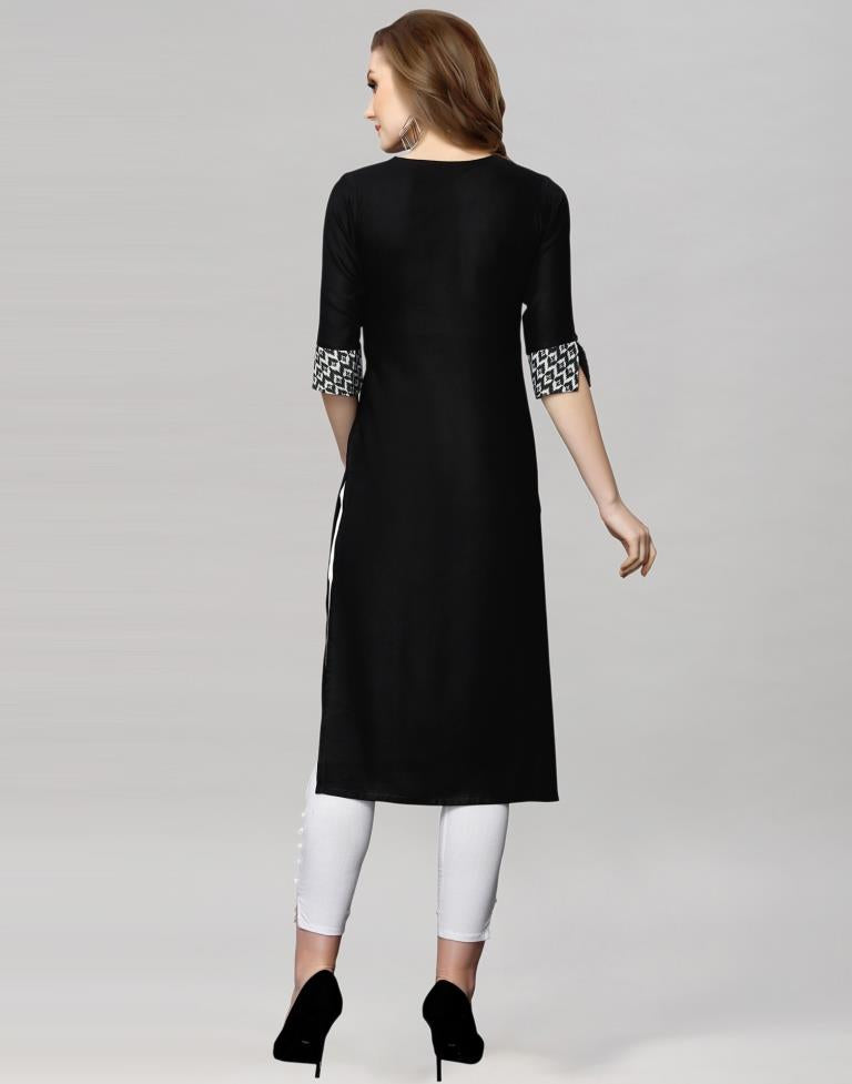 Black Coloured Rayon Printed Kurti With Pant