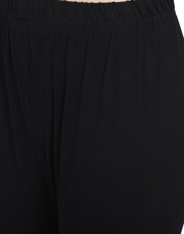 Contemporary Black Coloured Plain Cotton Leggings