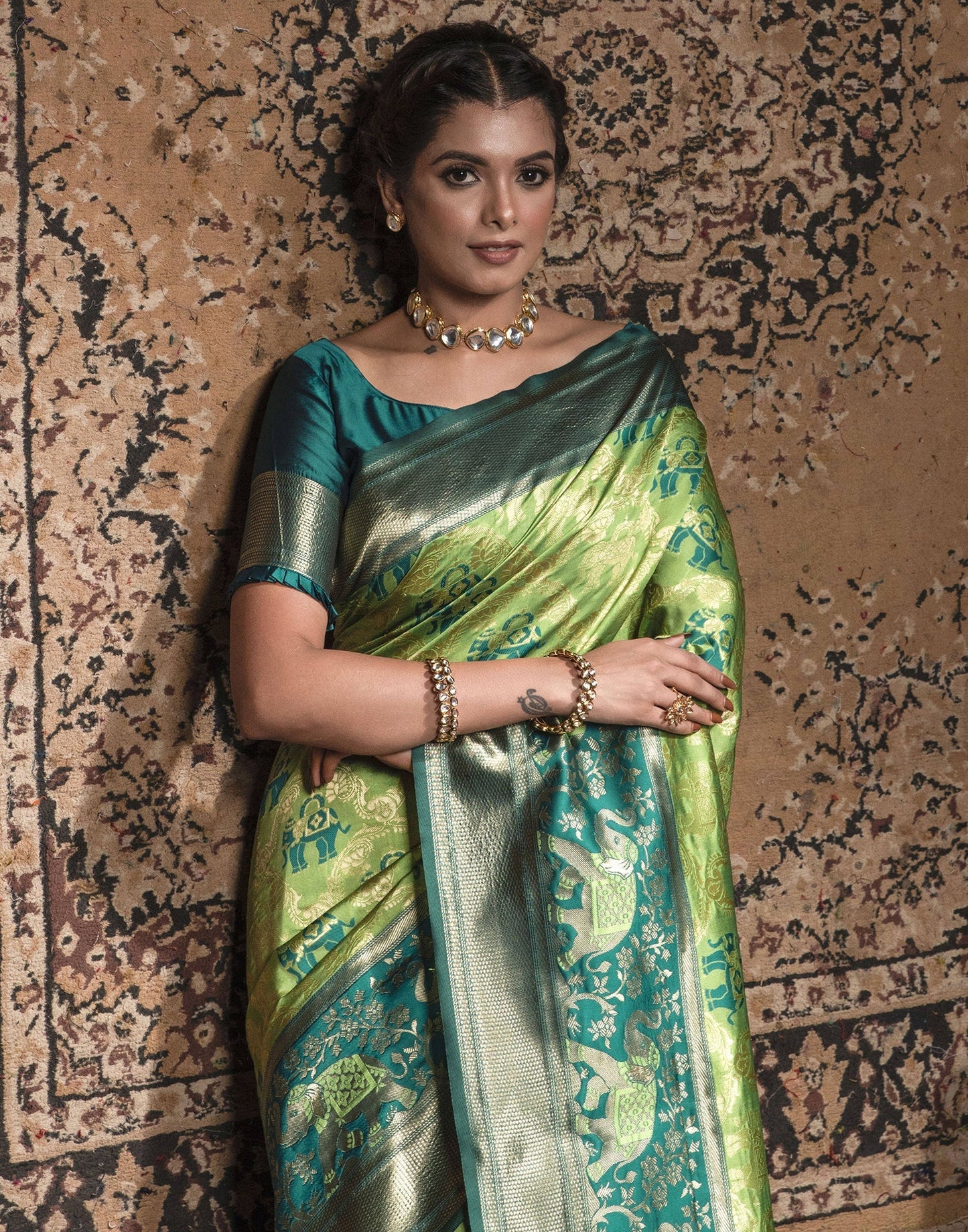 Parrot Green Weaving Silk Banarasi Saree