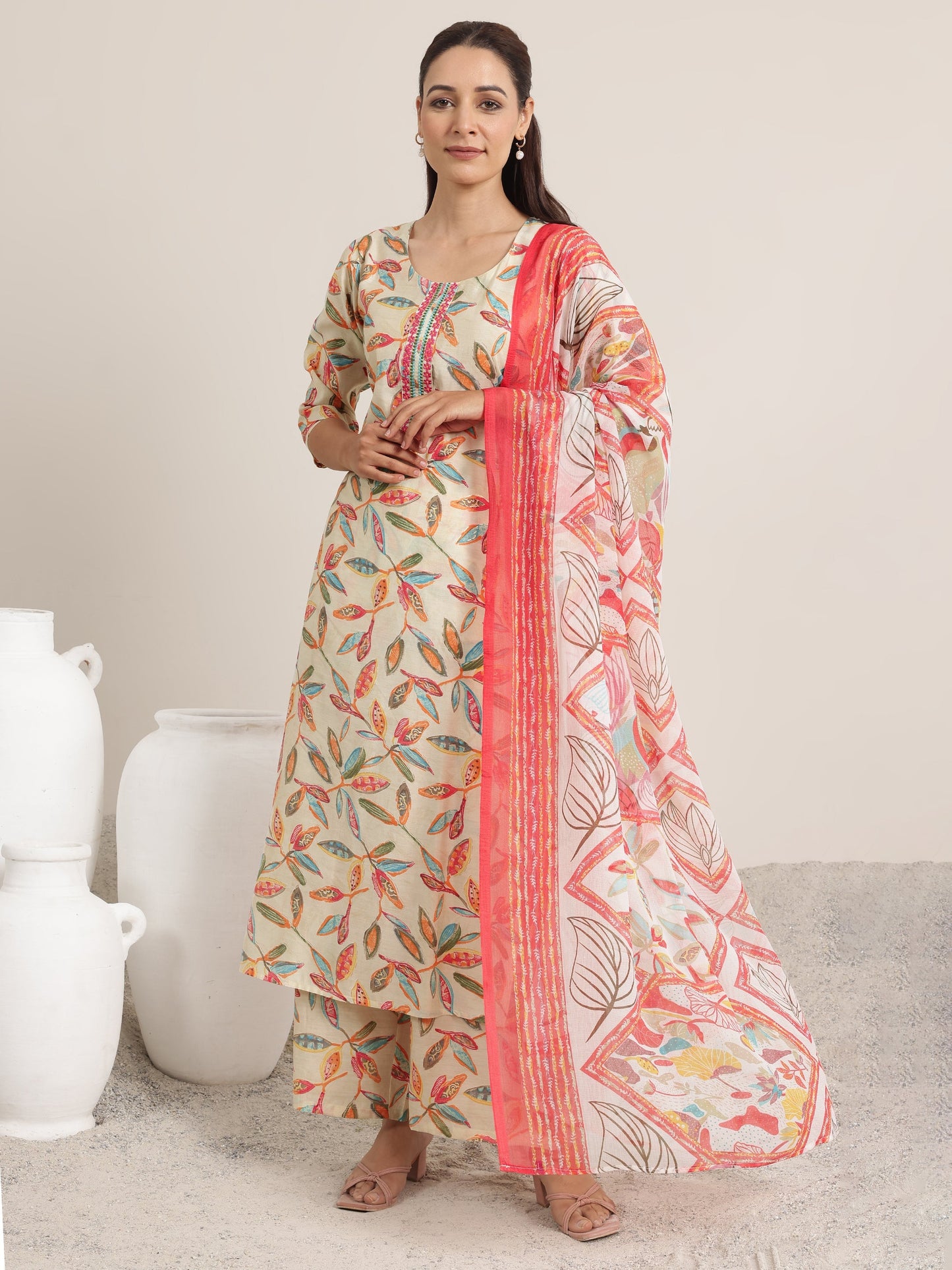 Off white Printed Silk Blend Straight Suit Set With Dupatta