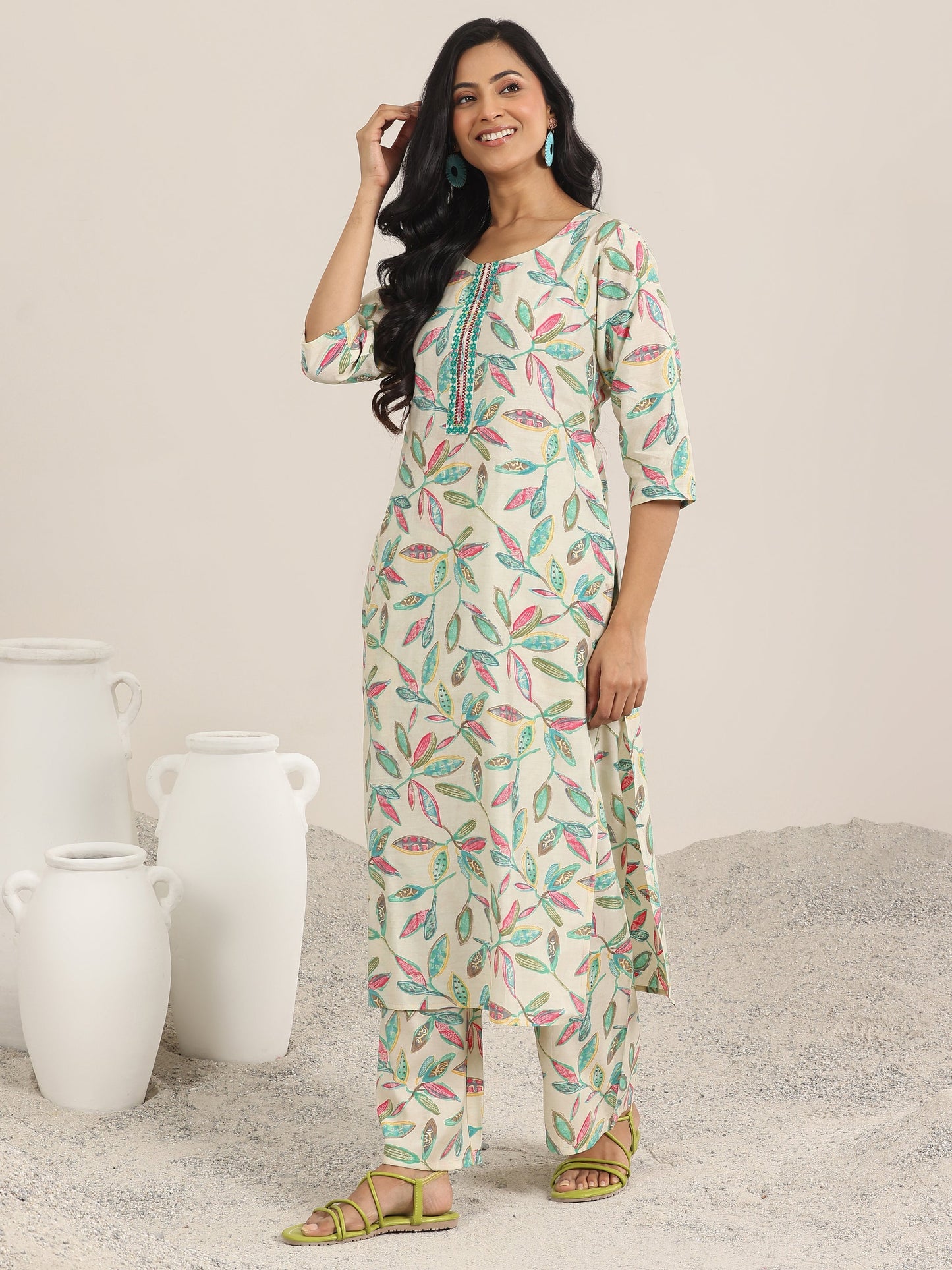 Off white Printed Silk Blend Straight Suit With Dupatta