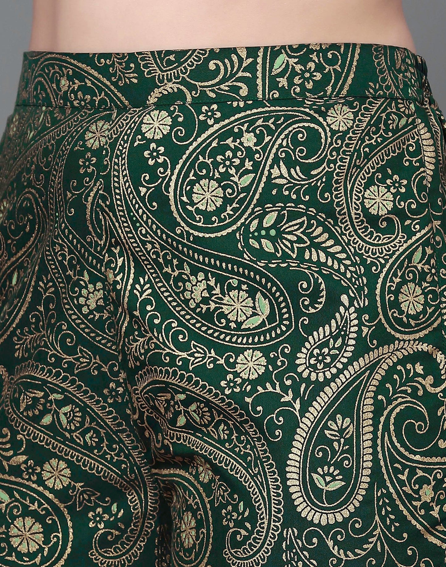 Green Embroidery Kurti With Pant And Dupatta