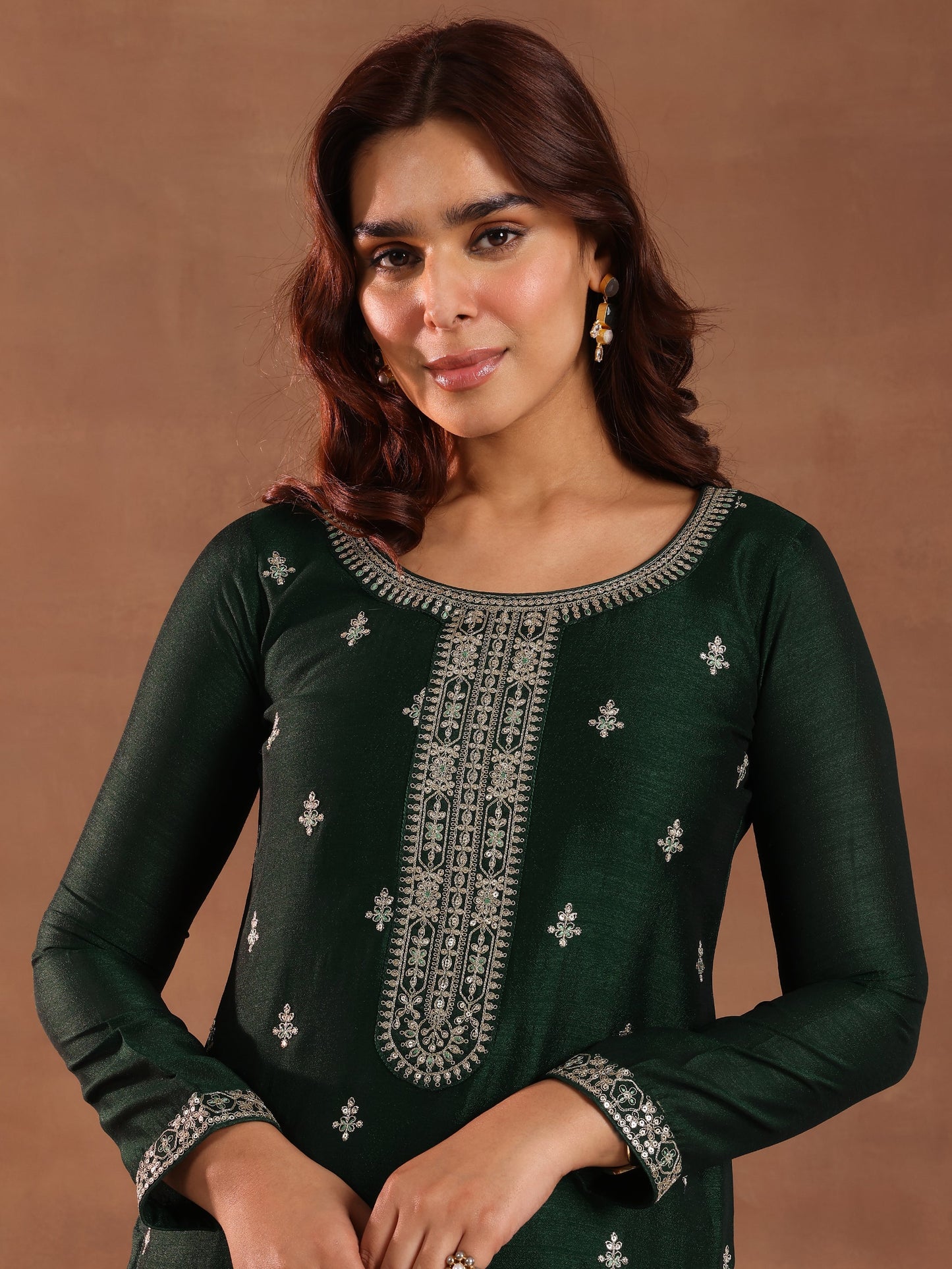 Green Embroidered Silk Blend Straight Suit With Dupatta