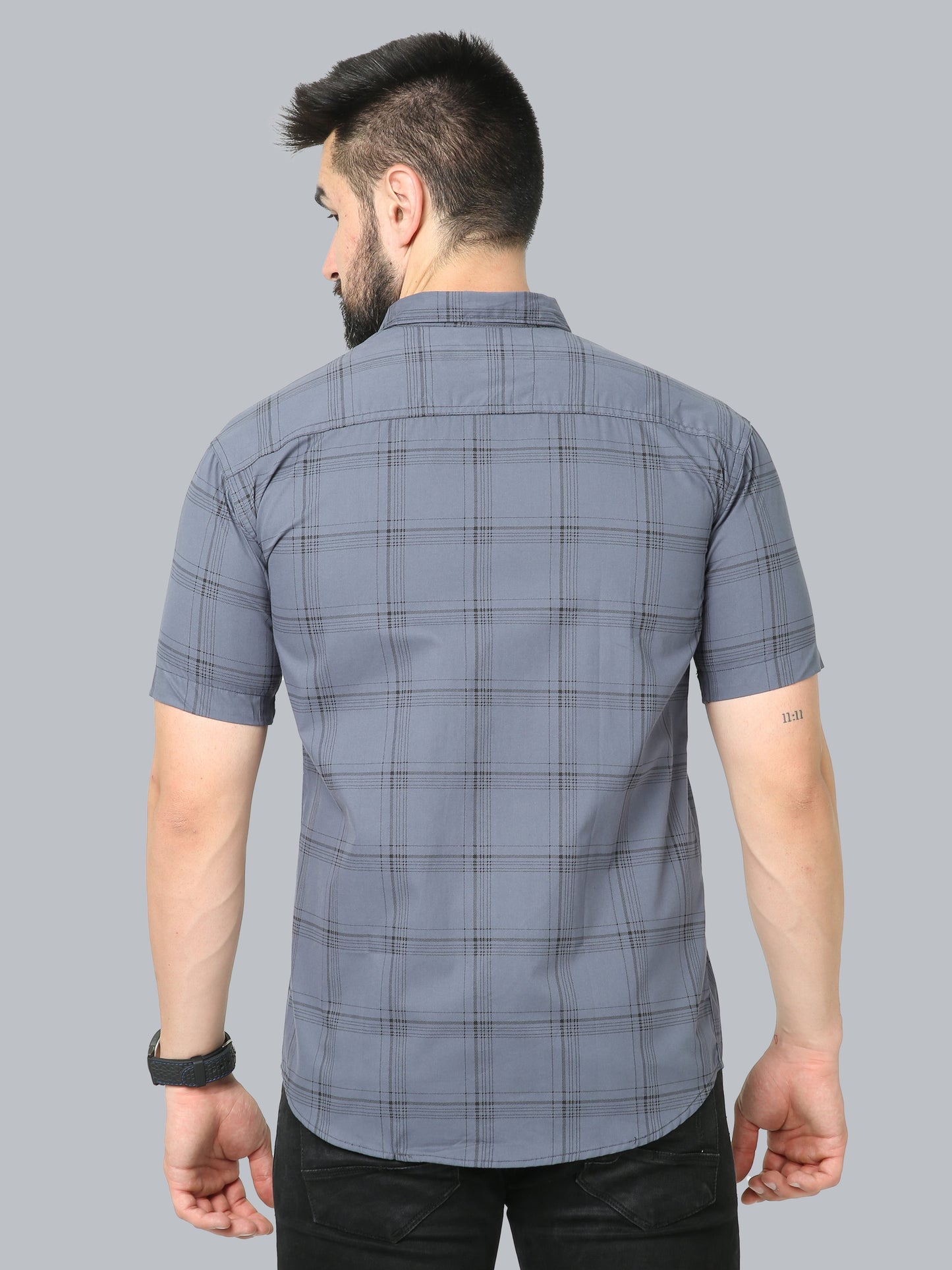 6line Grey Cotton Blend Checks Half Sleeve Shirt For Men