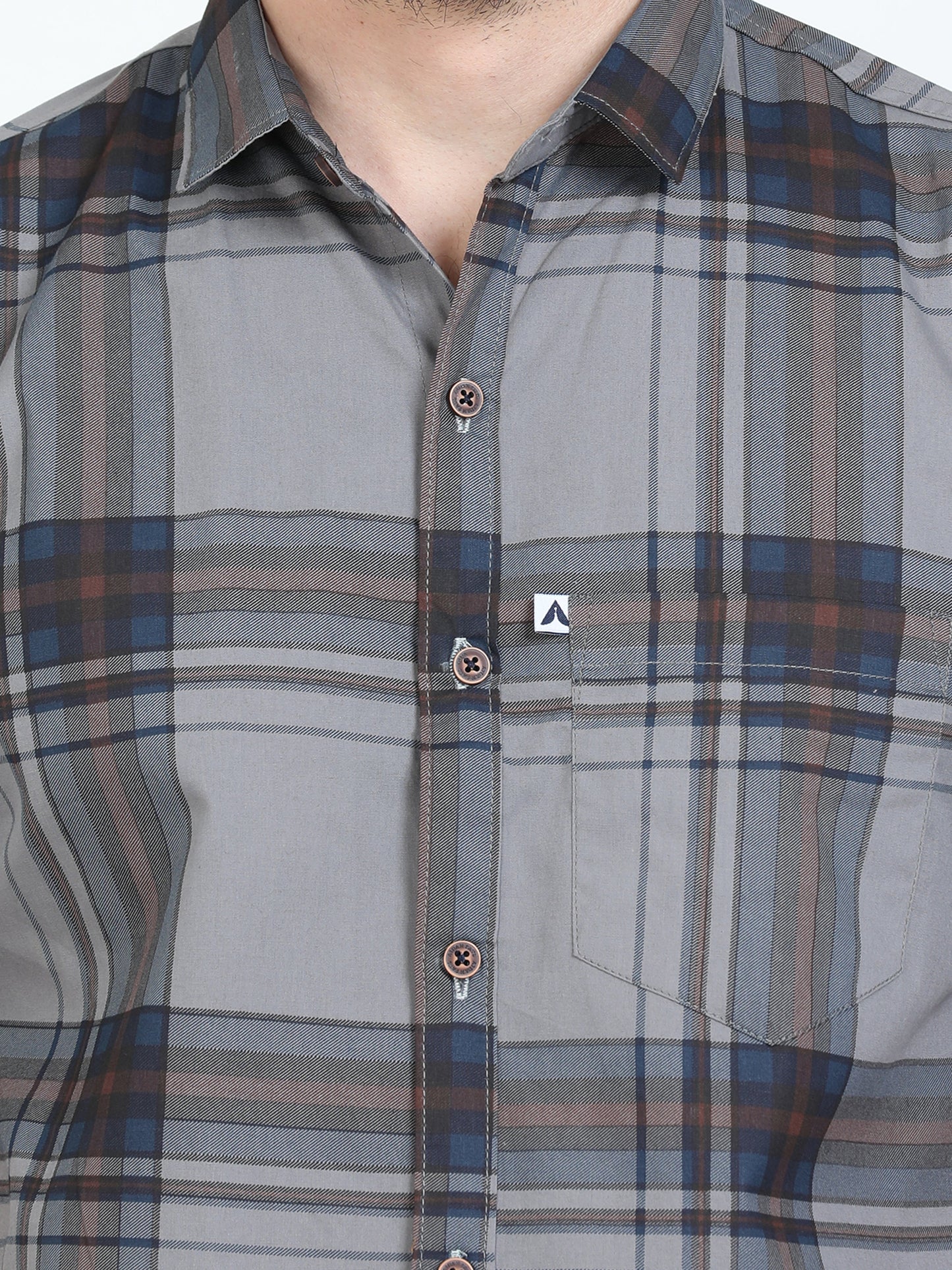 Broadchecks Grey Cotton Blend Checks Half Sleeve Shirt For Men