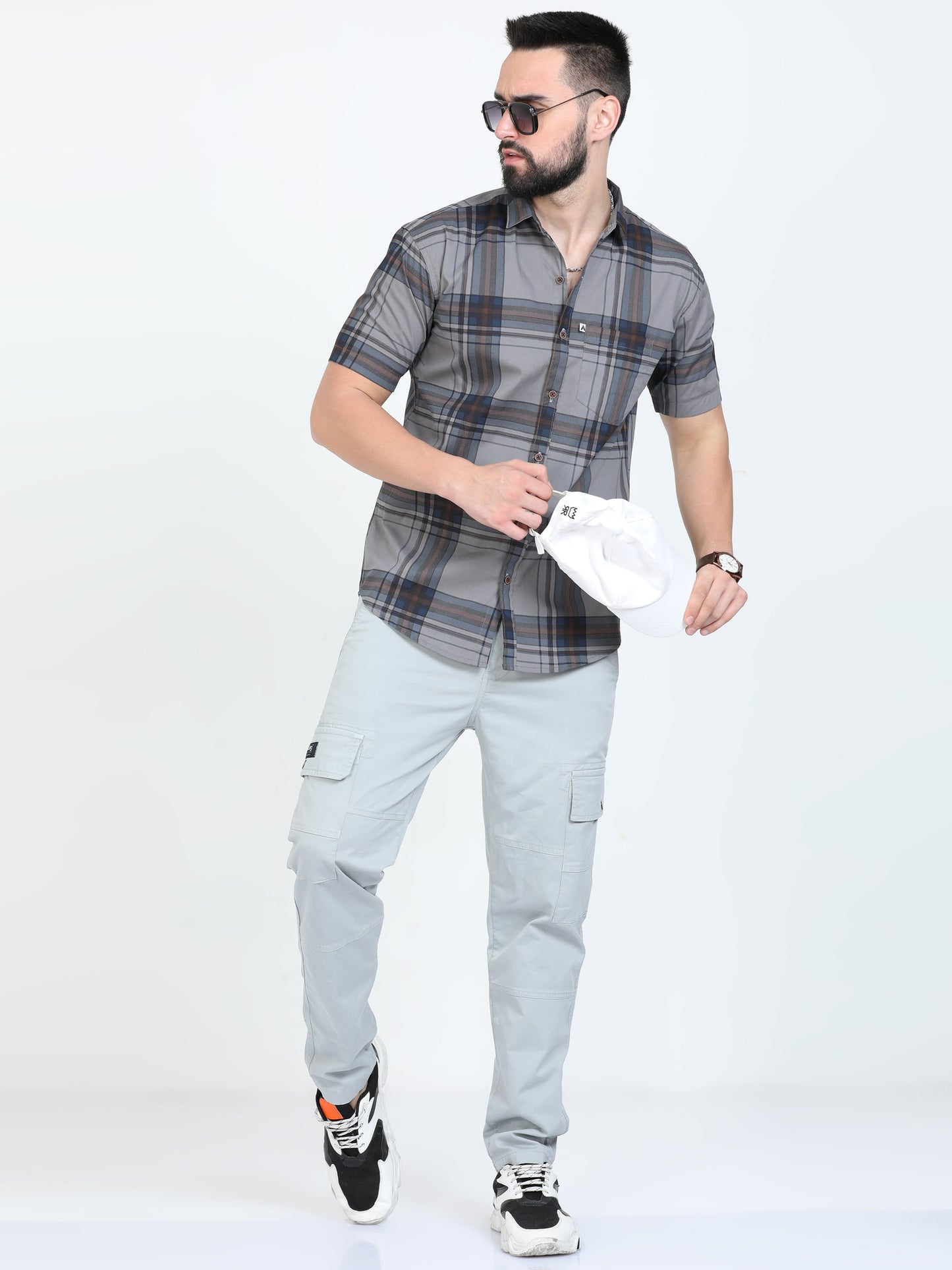 Broadchecks Grey Cotton Blend Checks Half Sleeve Shirt For Men