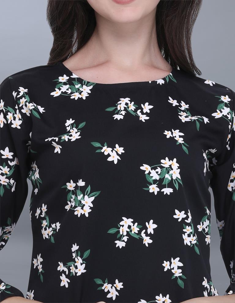 Fantastic Black Coloured Printed Crepe Tops