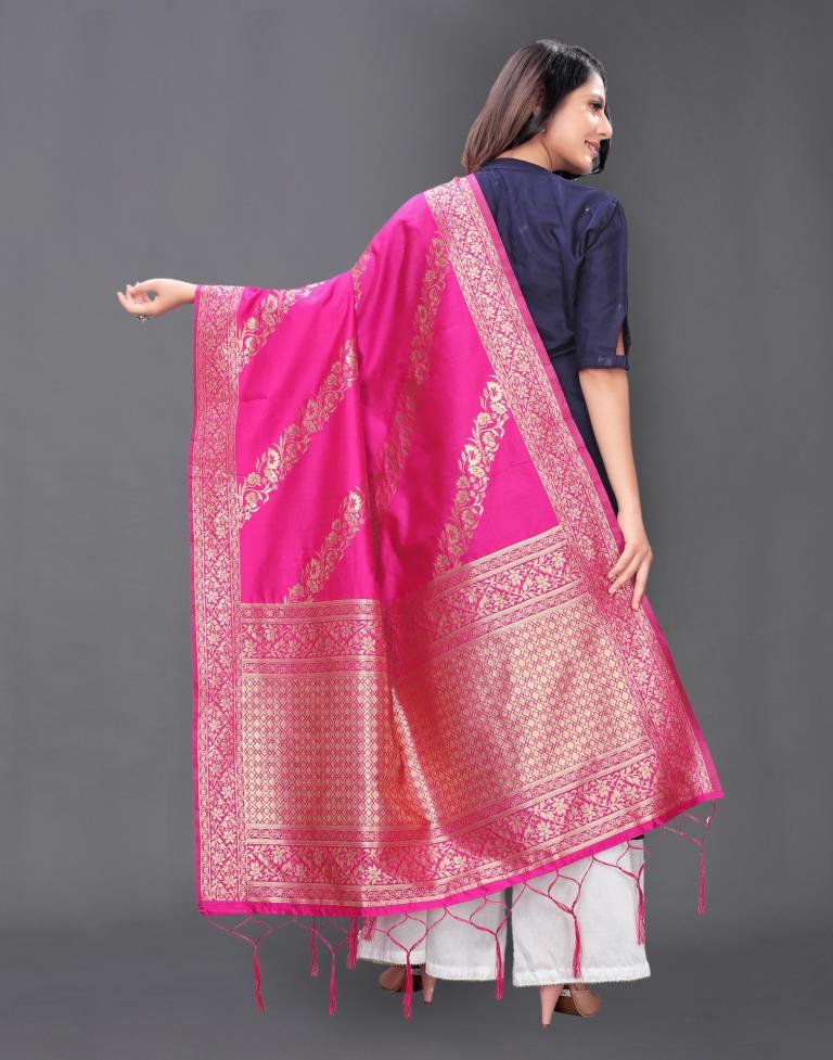 Graceful Pink Coloured Poly Silk Jacquard Dupatta