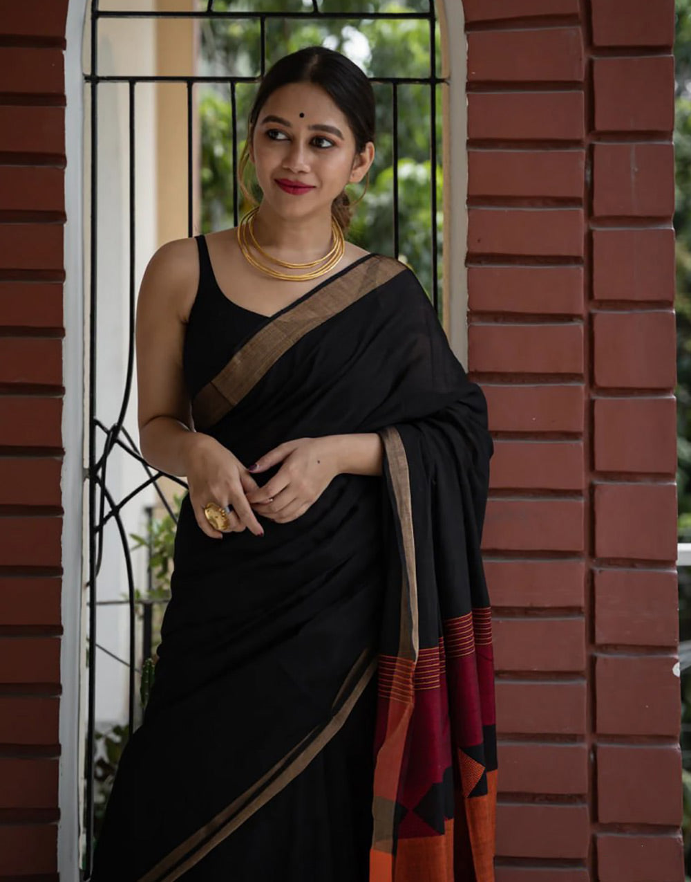 Black Cotton Saree With Weaving Work