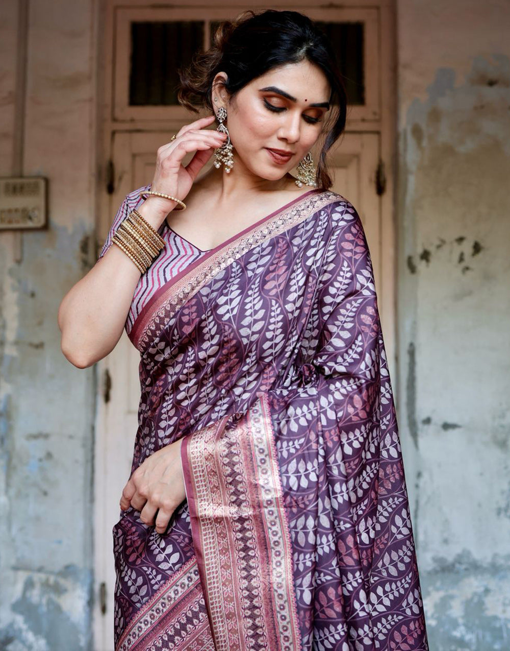 Grape Purple Silk Saree With Digital Printed Work