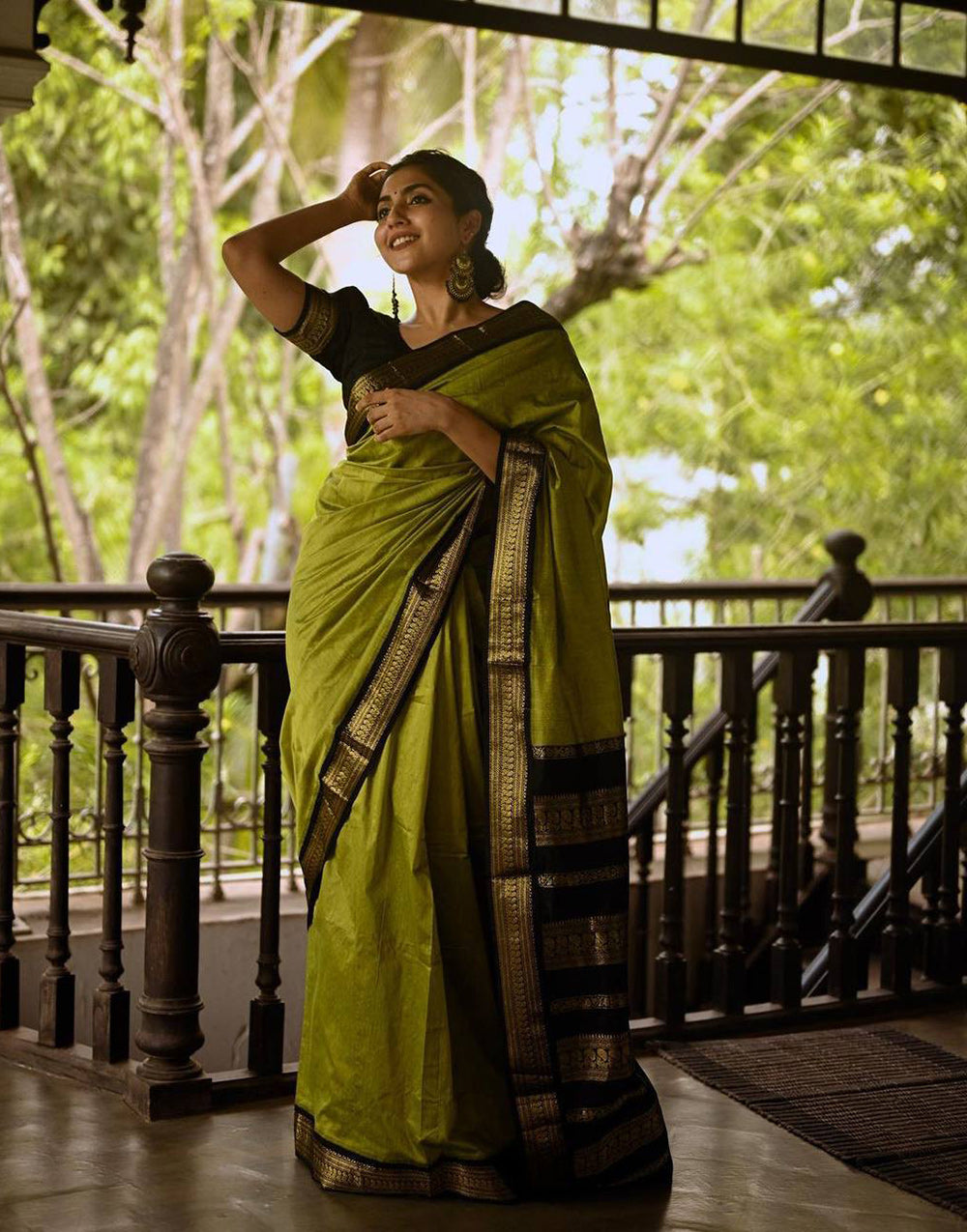 Green Banarasi Silk Saree With Zari Weaving Work