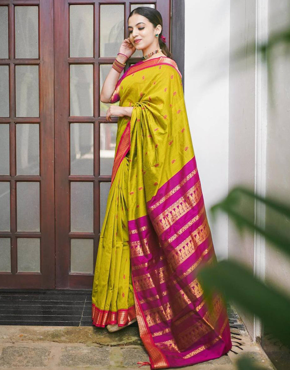 Parrot Green Banarasi Silk Saree With Zari Weaving Work