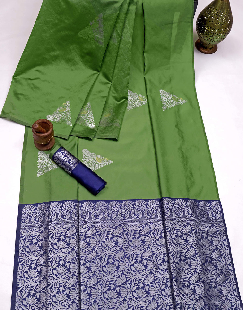 Light Green Banarasi Silk Saree With Zari Weaving Work