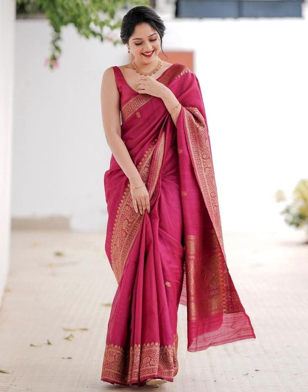 Dark Pink Banarasi Soft Silk Saree With Zari Weaving Work