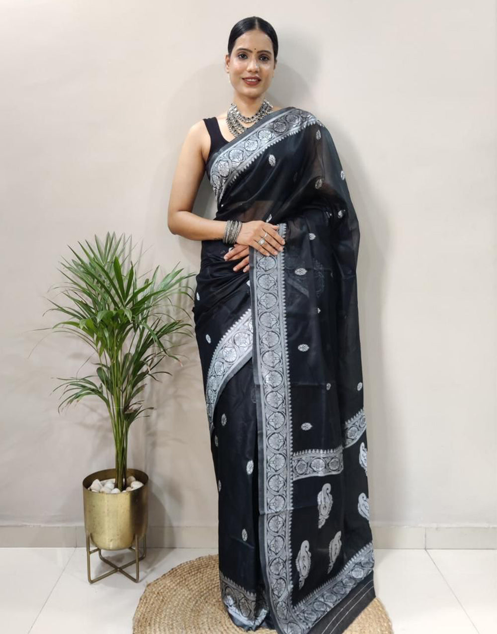 Black Cotton Silk Saree With Weaving Work