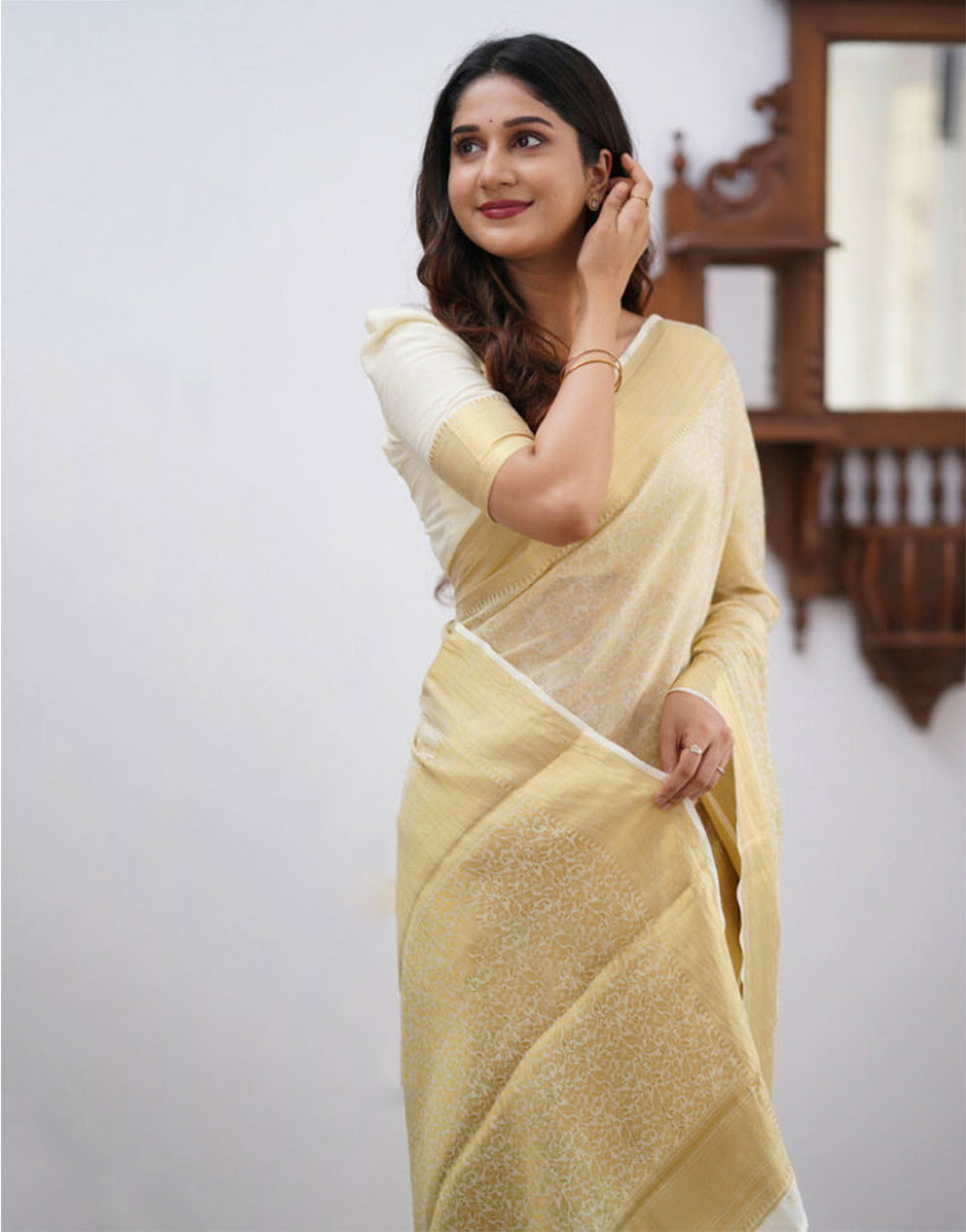 Light Cream Banarasi Soft Silk Saree With Weaving Work