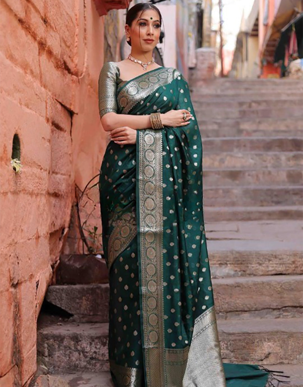 Green Banarasi Silk Saree With Zari Weaving Work