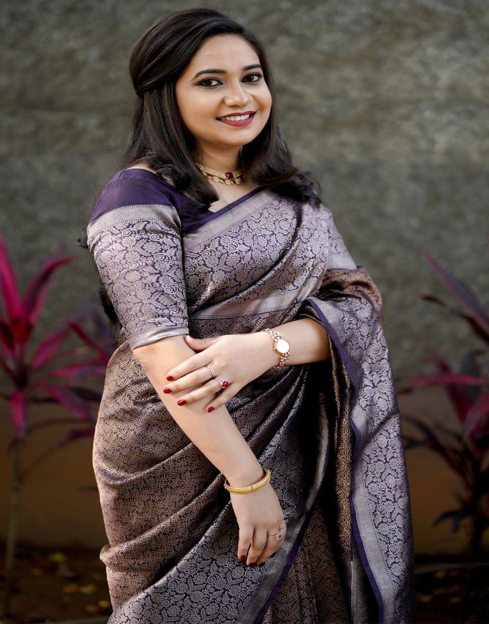 Black Kanjivaram Silk Saree With Weaving Work