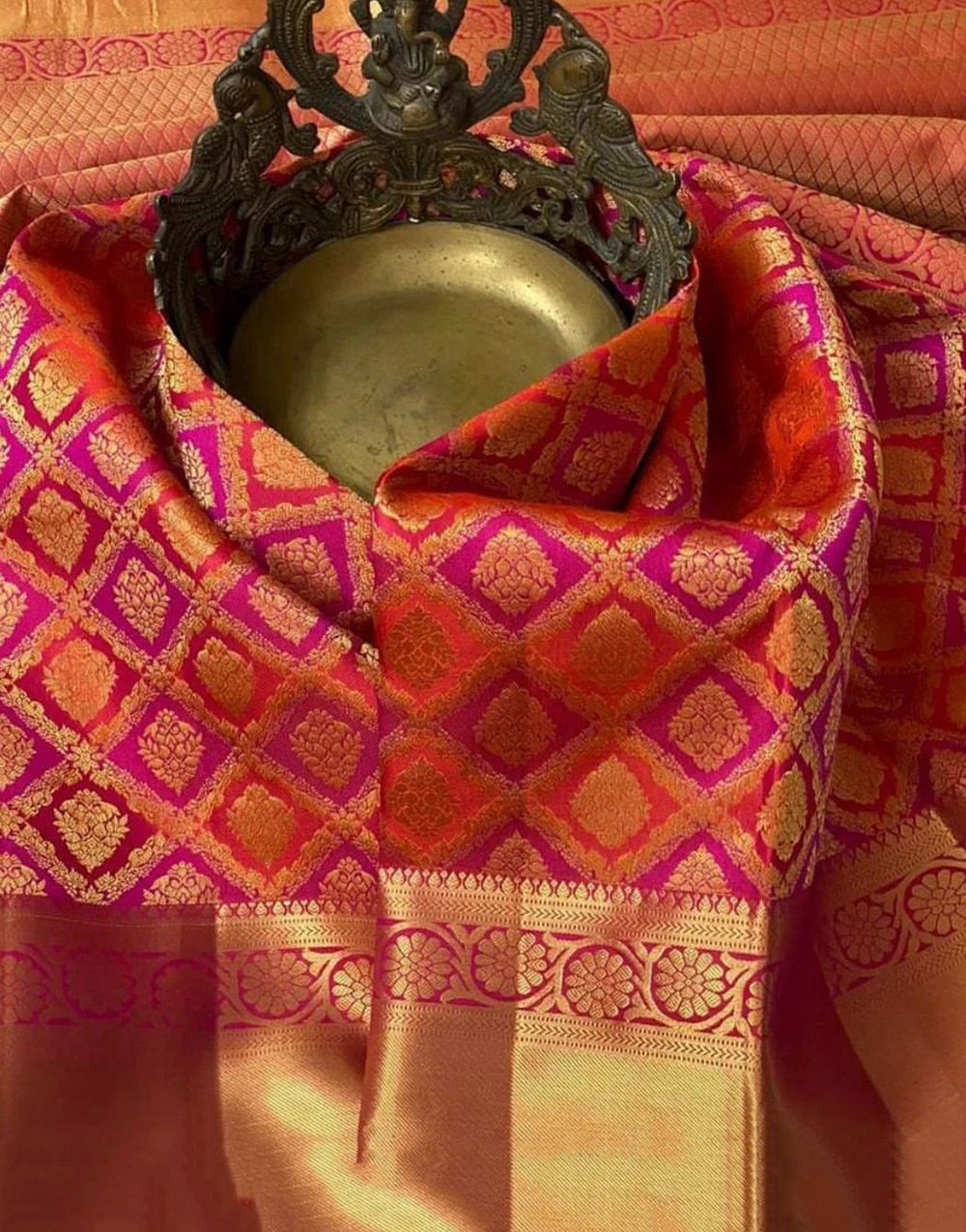 Magenta Pink Banarasi Soft Silk Saree With Zari Weaving Work