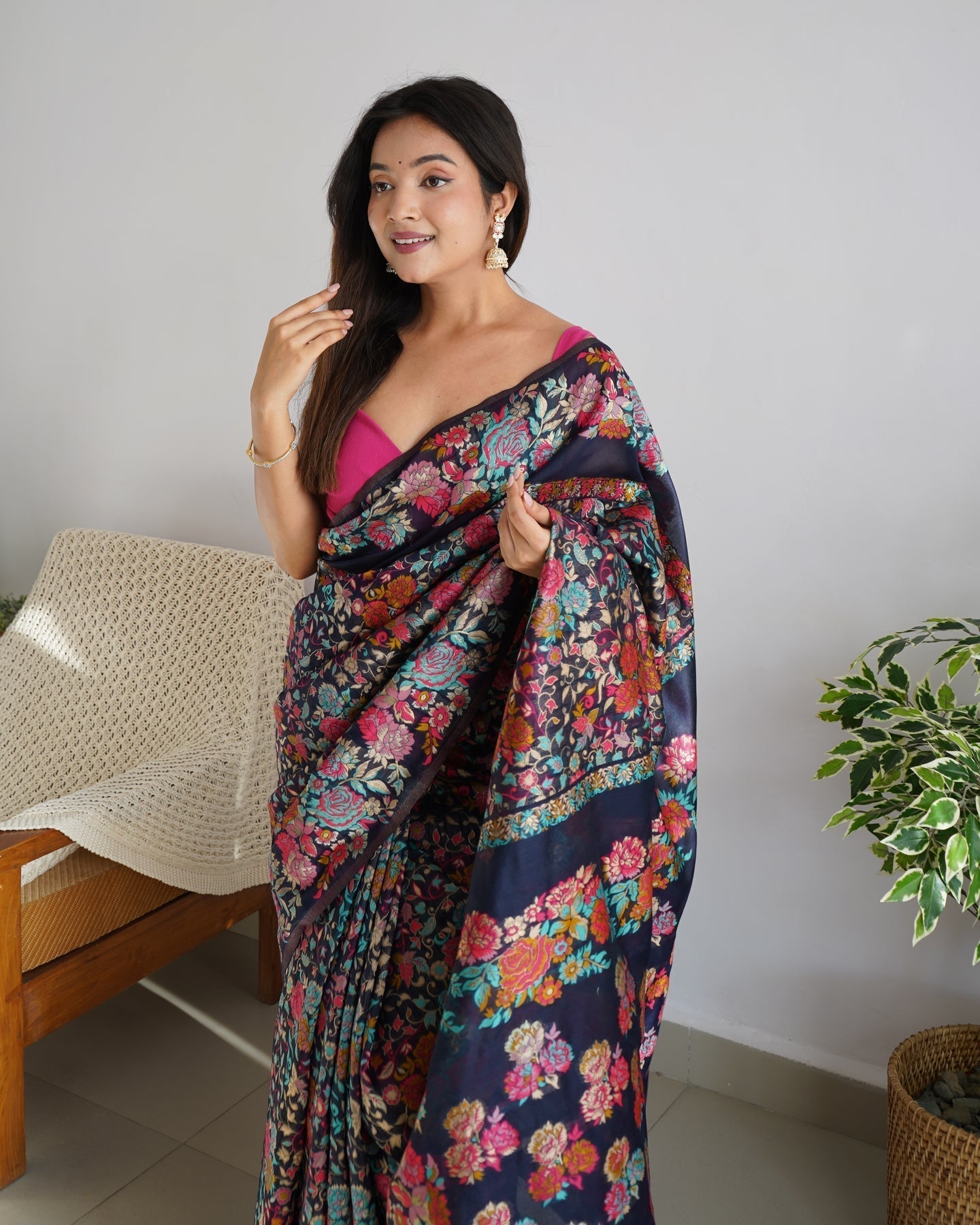 Allure Black Pashmina saree With Amazing Blouse Piece