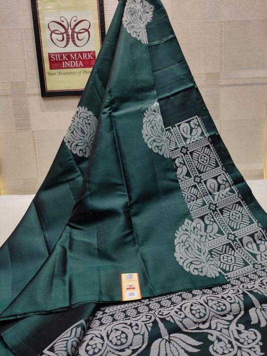 Panoply Rama Soft Silk Saree With Evanescent Blouse Piece