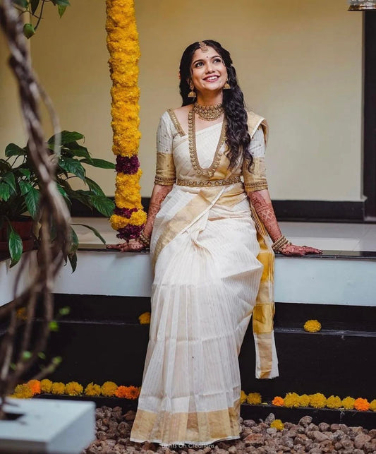 Adorning White Soft Silk Saree With Energetic Blouse Piece