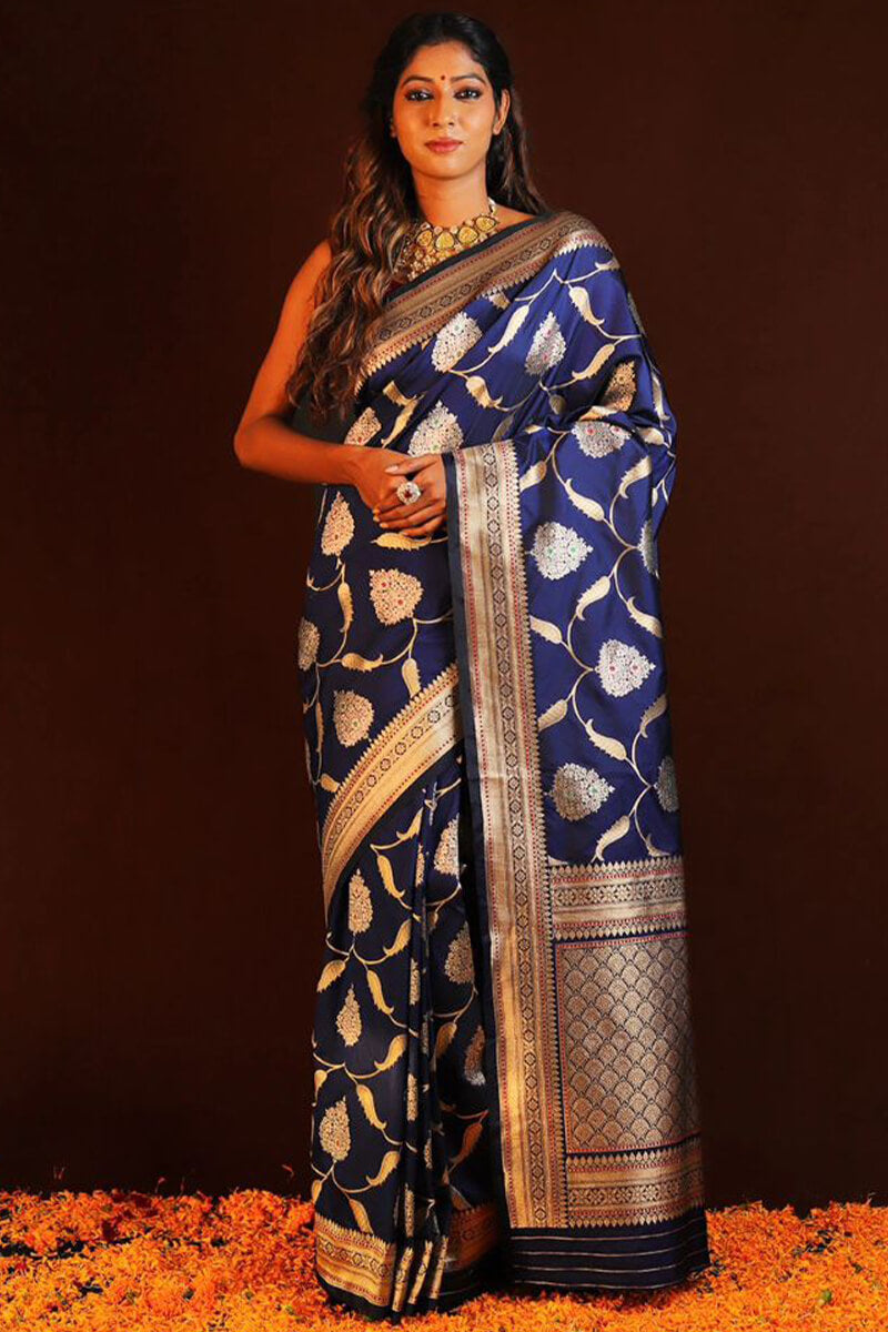 Adorable Blue Soft Silk Saree With Beleaguer Blouse Piece