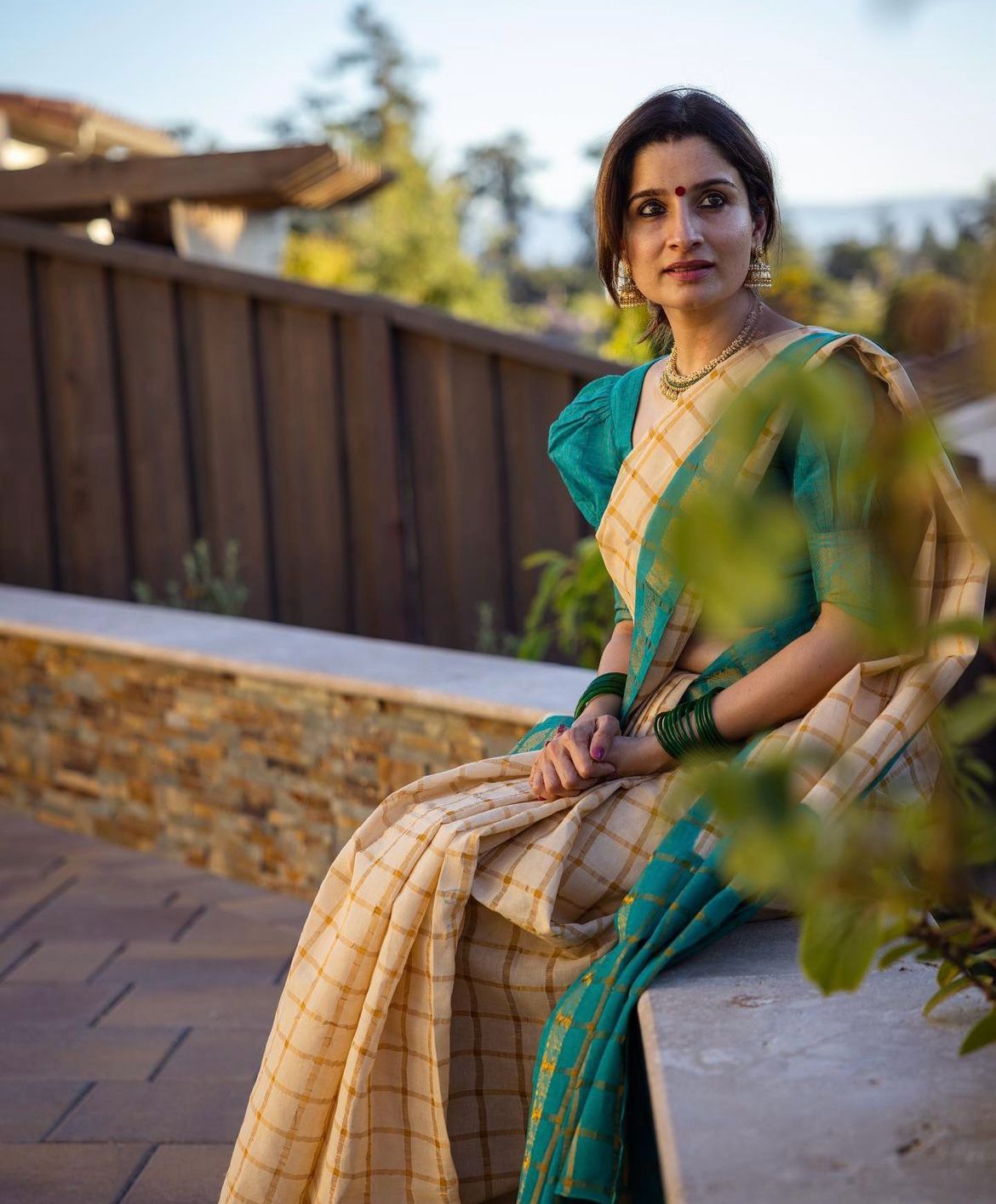 Fairytale Beige Soft Silk Saree With Winsome Blouse Piece