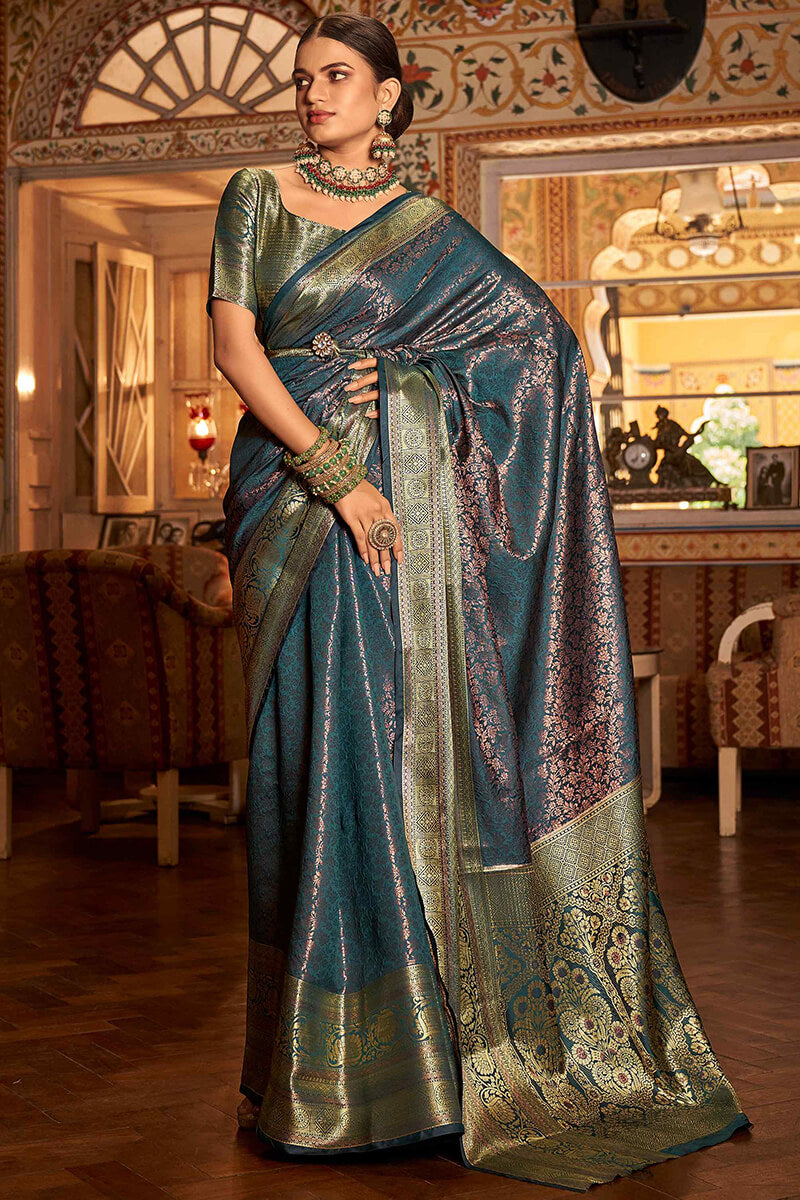 Extraordinary Rama Kanjivaram Silk Saree With Gorgeous Blouse Piece