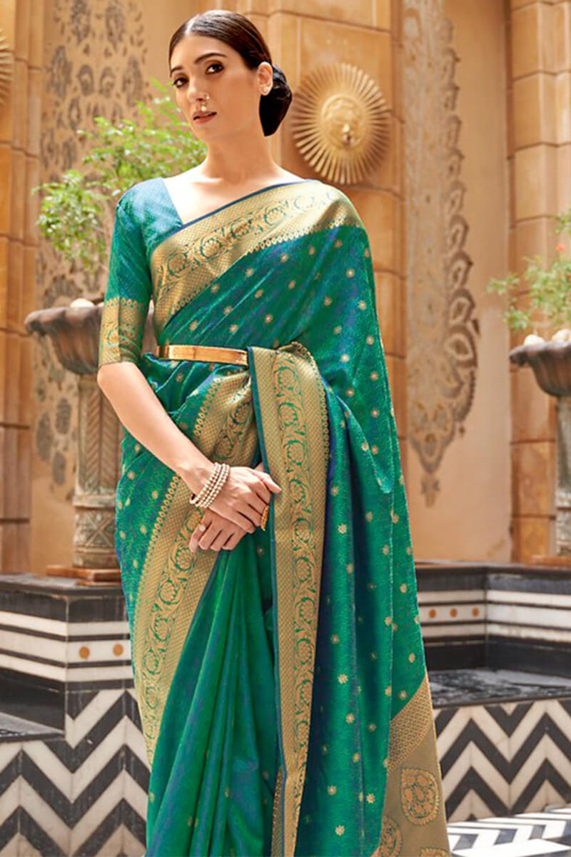 Gratifying Rama Kanjivaram Silk Saree With Smashing Blouse Piece