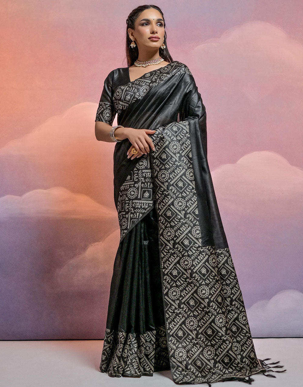 Black Handloom Raw Silk Saree With Weaving Work