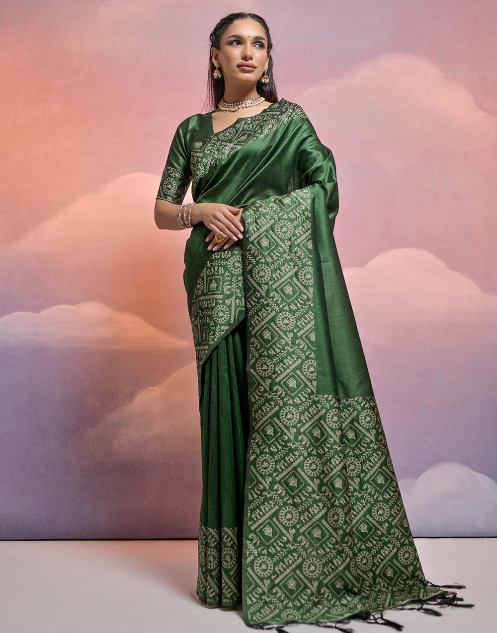 Green Handloom Raw Silk Saree With Weaving Work