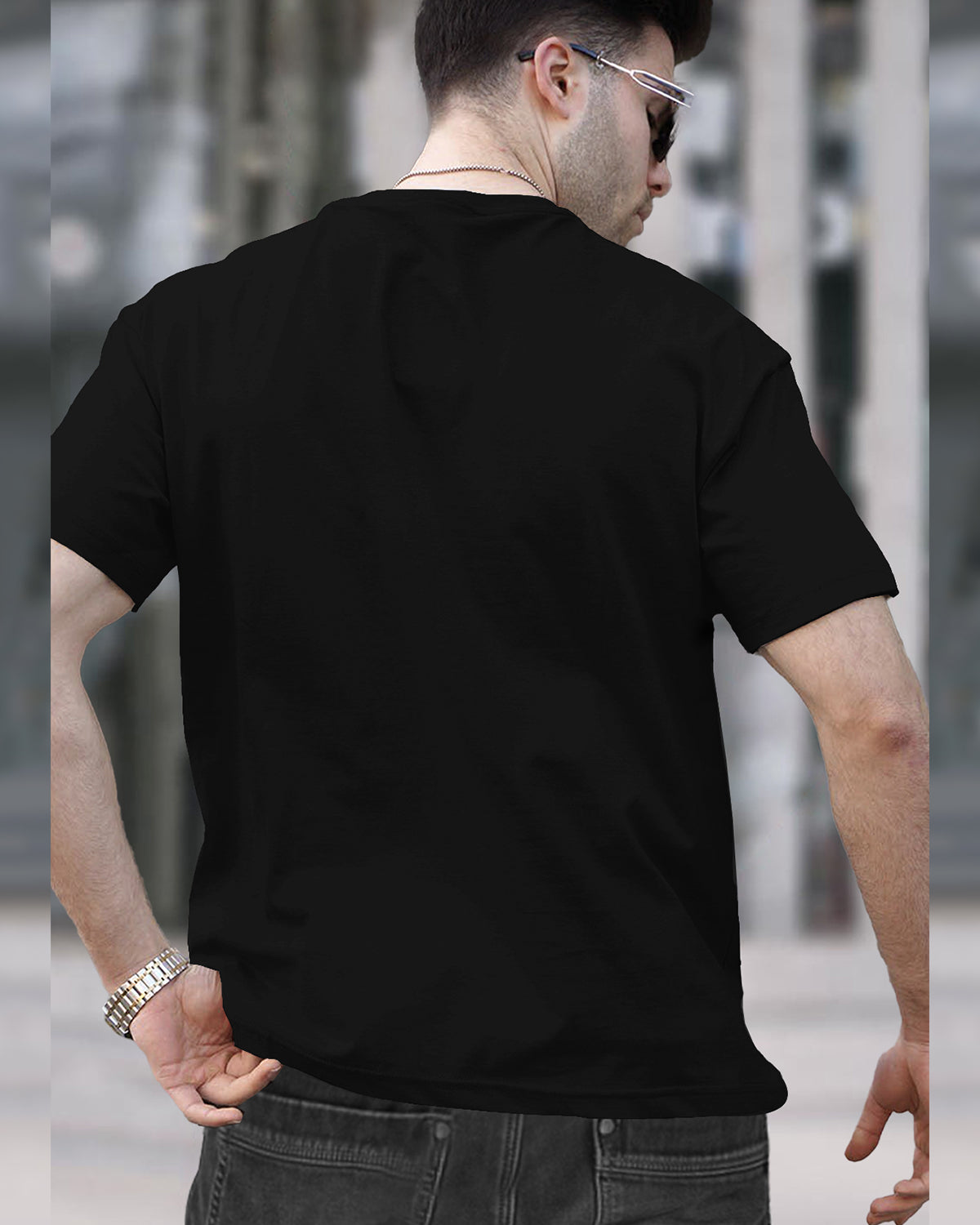 (Pack Of 1) Men Half Sleeve Round Neck Plain T-shirt / Black