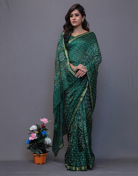 Green Taffeta Silk Hand Print Bandhani Saree