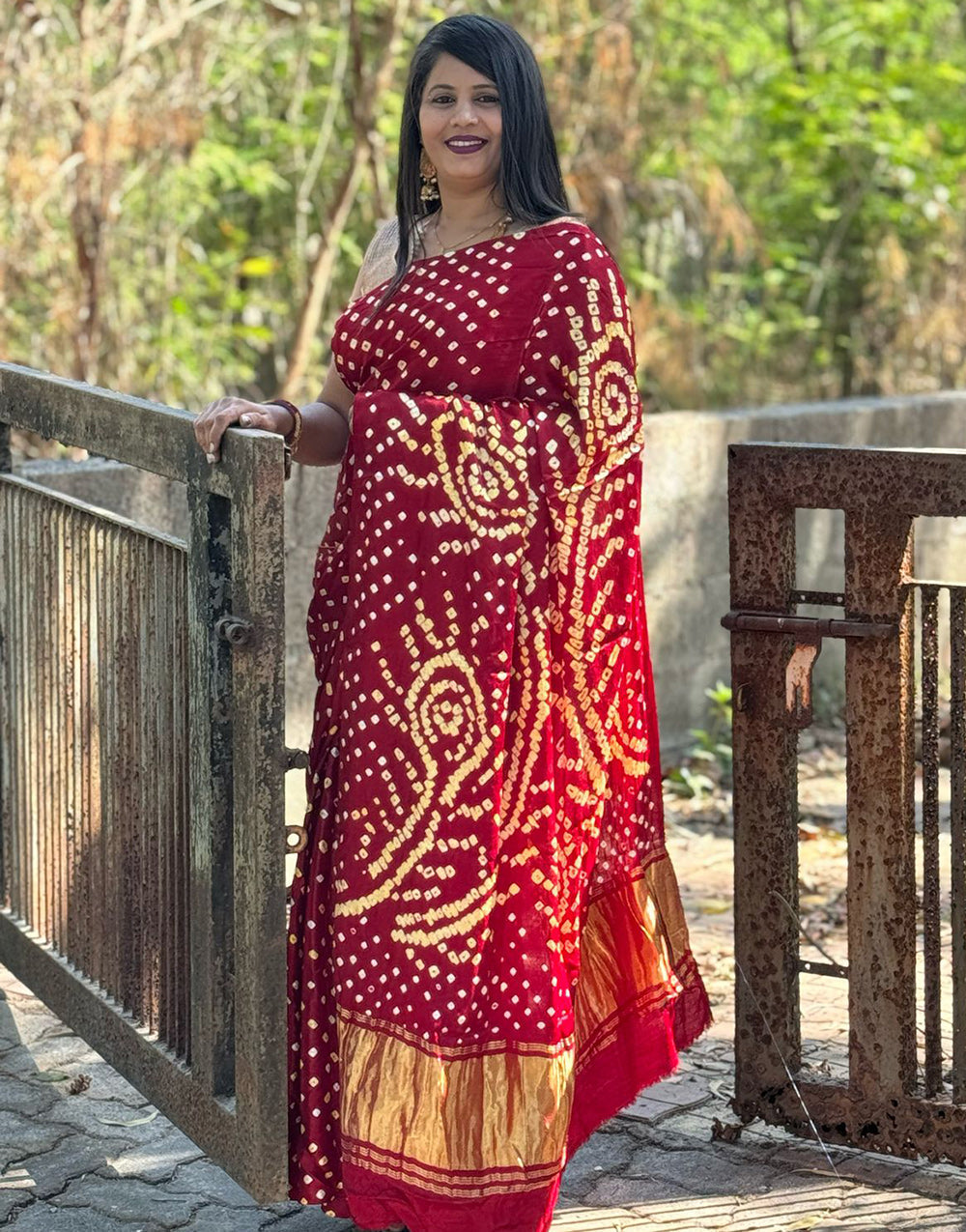 Maroon Gajji Silk Bandhani With Lgadi Patta Saree