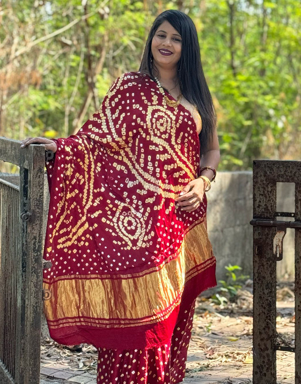 Maroon Gajji Silk Bandhani With Lgadi Patta Saree