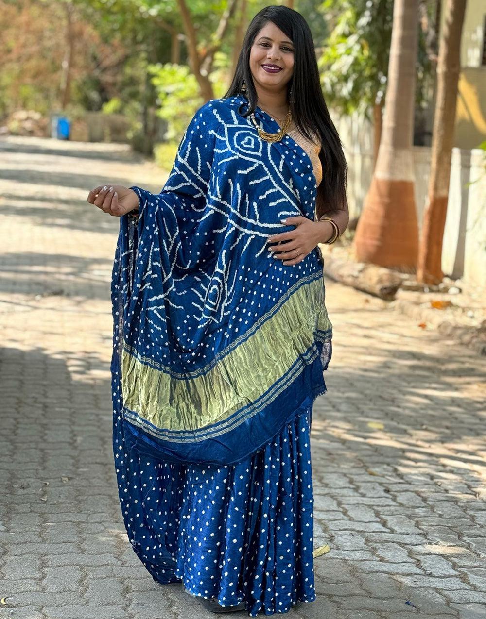 Indigo Blue Gajji Silk Bandhani With Lgadi Patta Saree