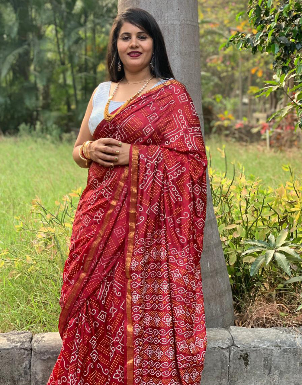 Maroon Hand Bnadhej Bandhani Saree