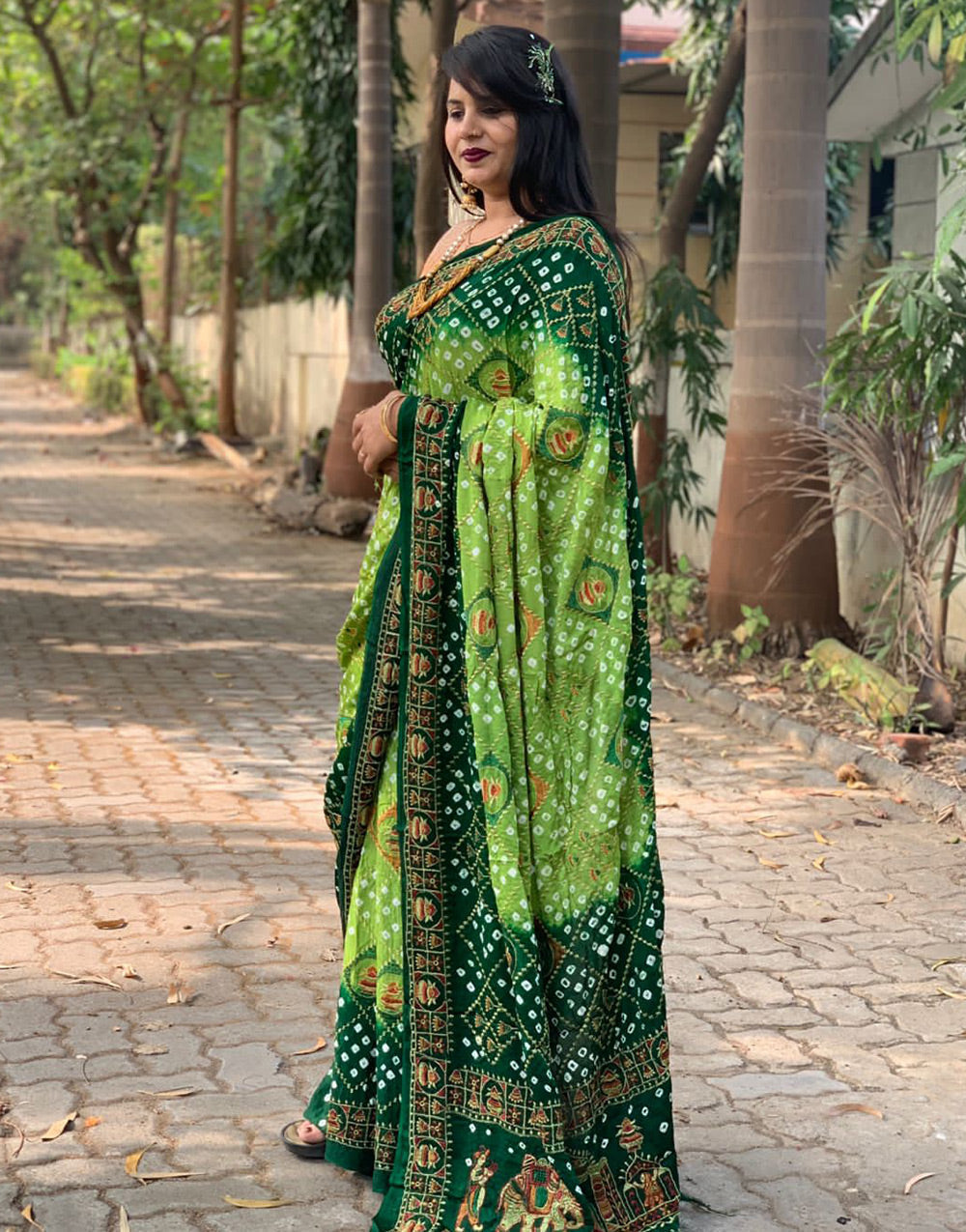 Green Gaji Silk Hand Bandhej Bandhani Saree