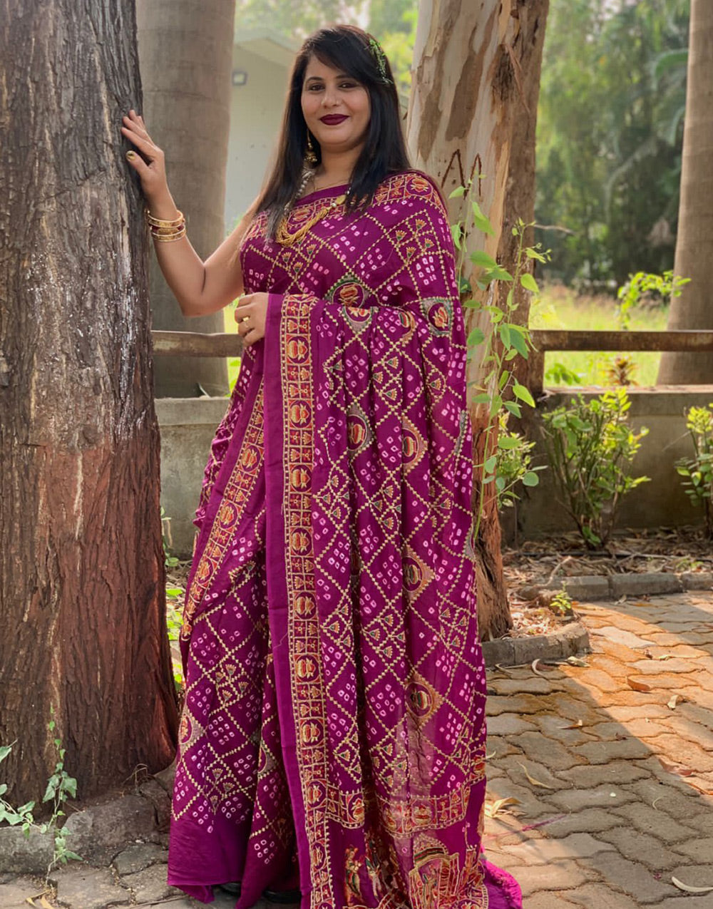 Dark Magenta Gaji Silk Hand Bandhej Bandhani Saree