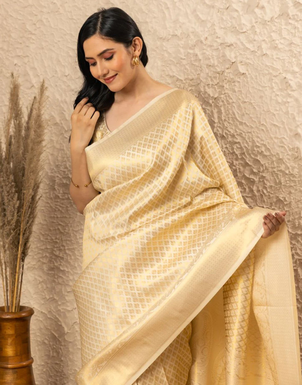 Cream Banarasi Silk Saree With Zari Weaving Work