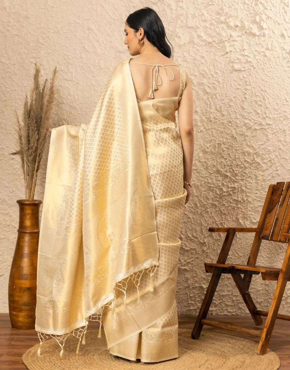 Cream Banarasi Silk Saree With Zari Weaving Work