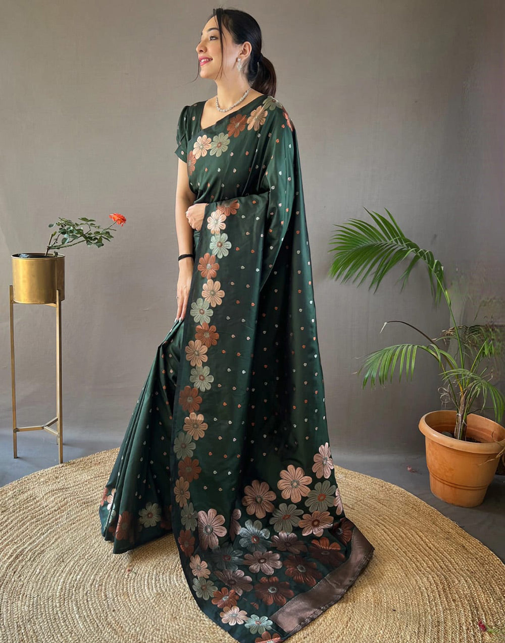 Dark Hunter Green Banarasi Silk Saree With Zari Weaving Work Beautiful Rich Design Pallu