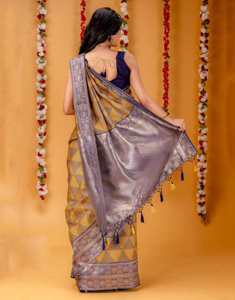 Navy Blue Banarasi Silk Saree With Zari Weaving Work