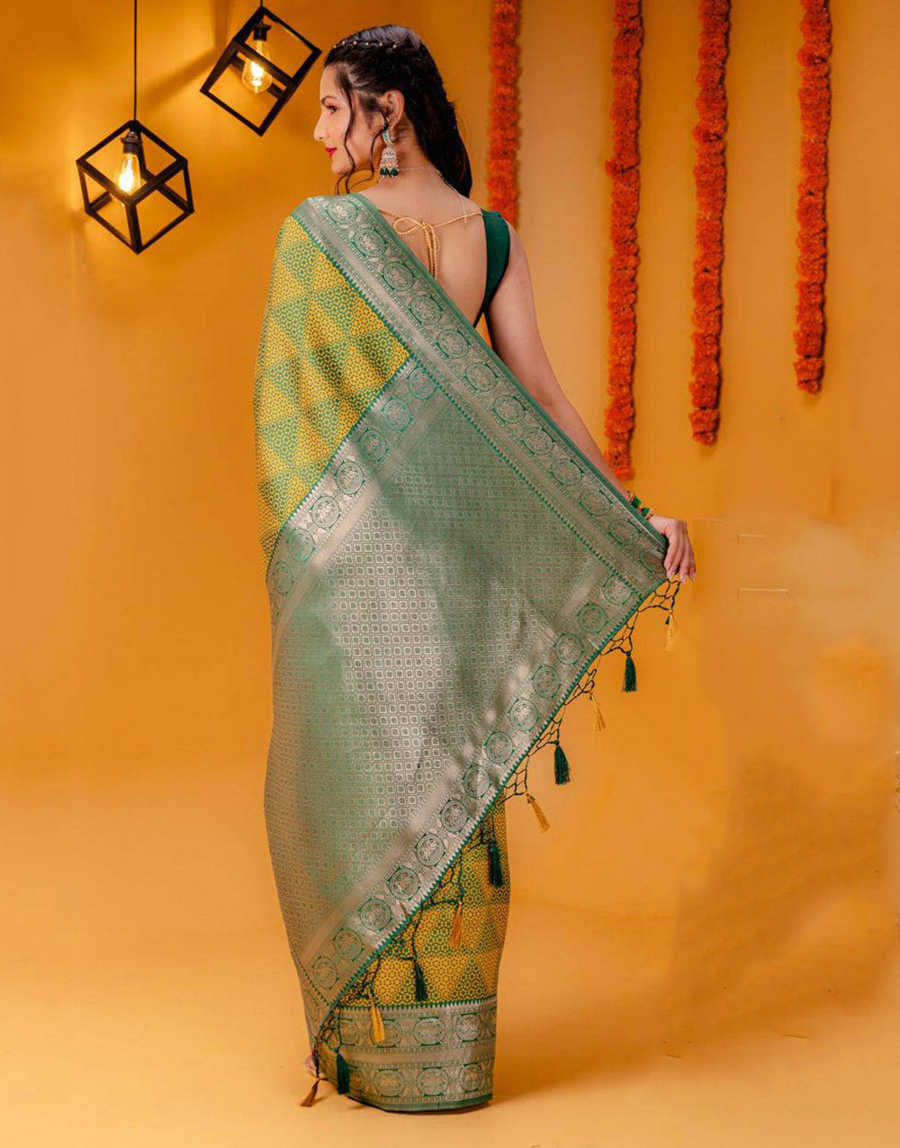 Dark Green Banarasi Silk Saree With Zari Weaving Work